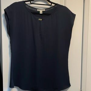 BANANA REPUBLIC | Navy blue sleeveless top